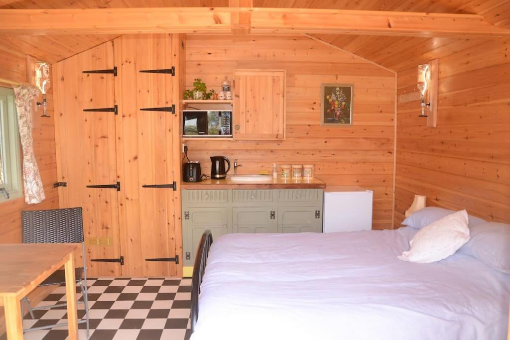 Woolcombe Cabin East Allington Екстериор снимка