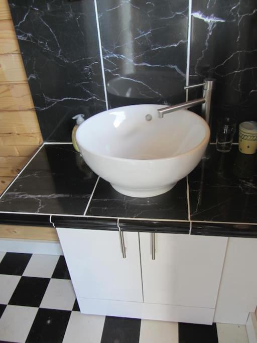 Woolcombe Cabin East Allington Екстериор снимка